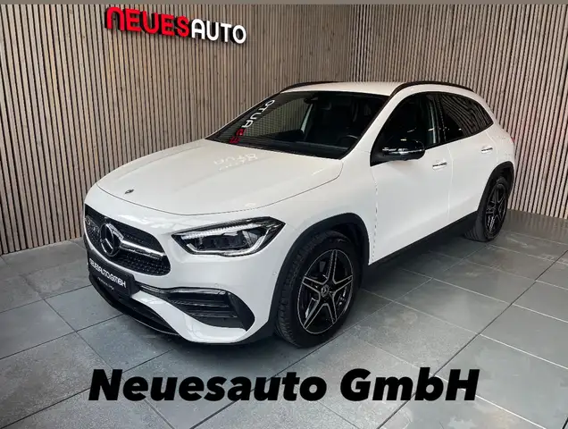 Mercedes-Benz GLA 200 d 4Matic*AMG*AHK*360*LED*Ambi.*Navi*Night*Keyless