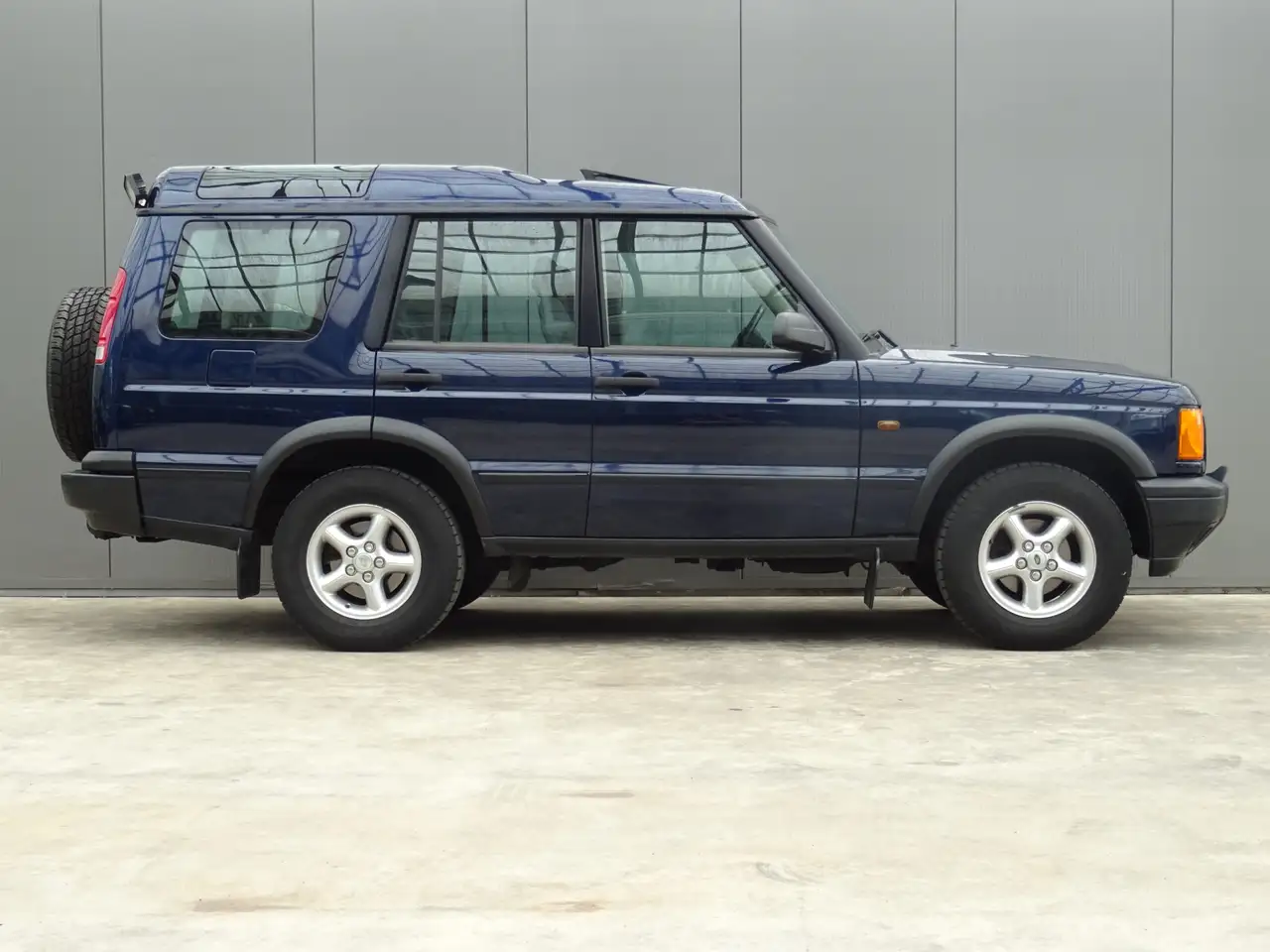 Land Rover Discovery 4.0 V8 ES * BTW * LAGE KM * YOUNGTIMER !!, foto 6