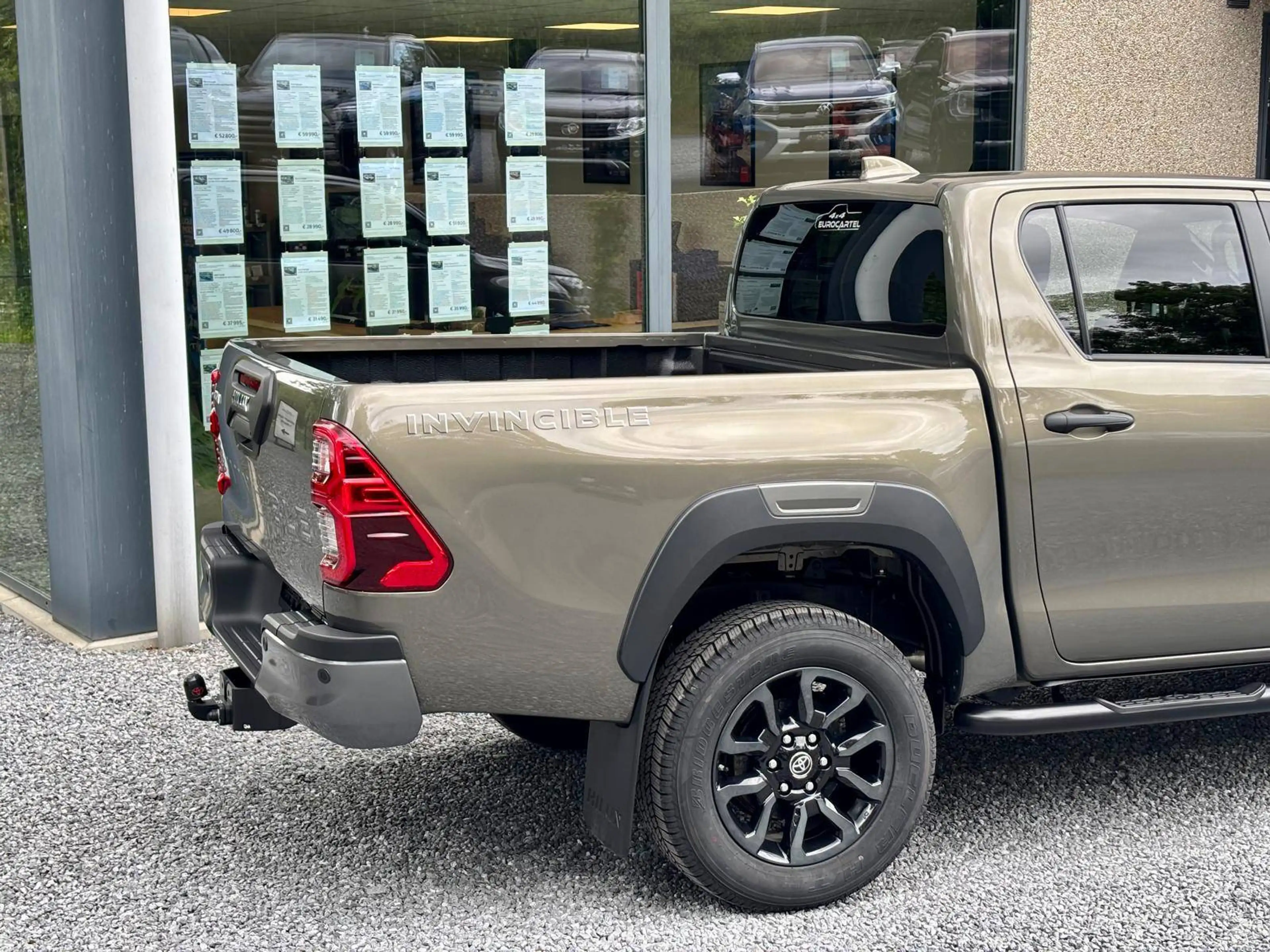Toyota Hilux 2.8 D-4D 204 CV AUTO | INVINCIBLE | 51.157 € HTVA — photo 9