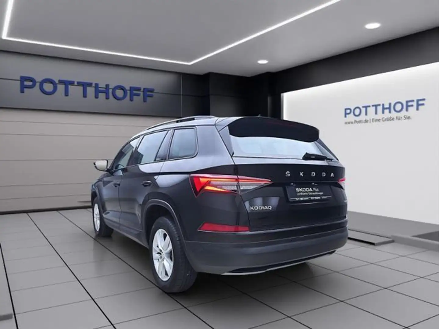 Skoda Kodiaq 2.0 TDI DSG 4x4 AMBITION NAVI PDC VIRTUAL Schwarz - 2
