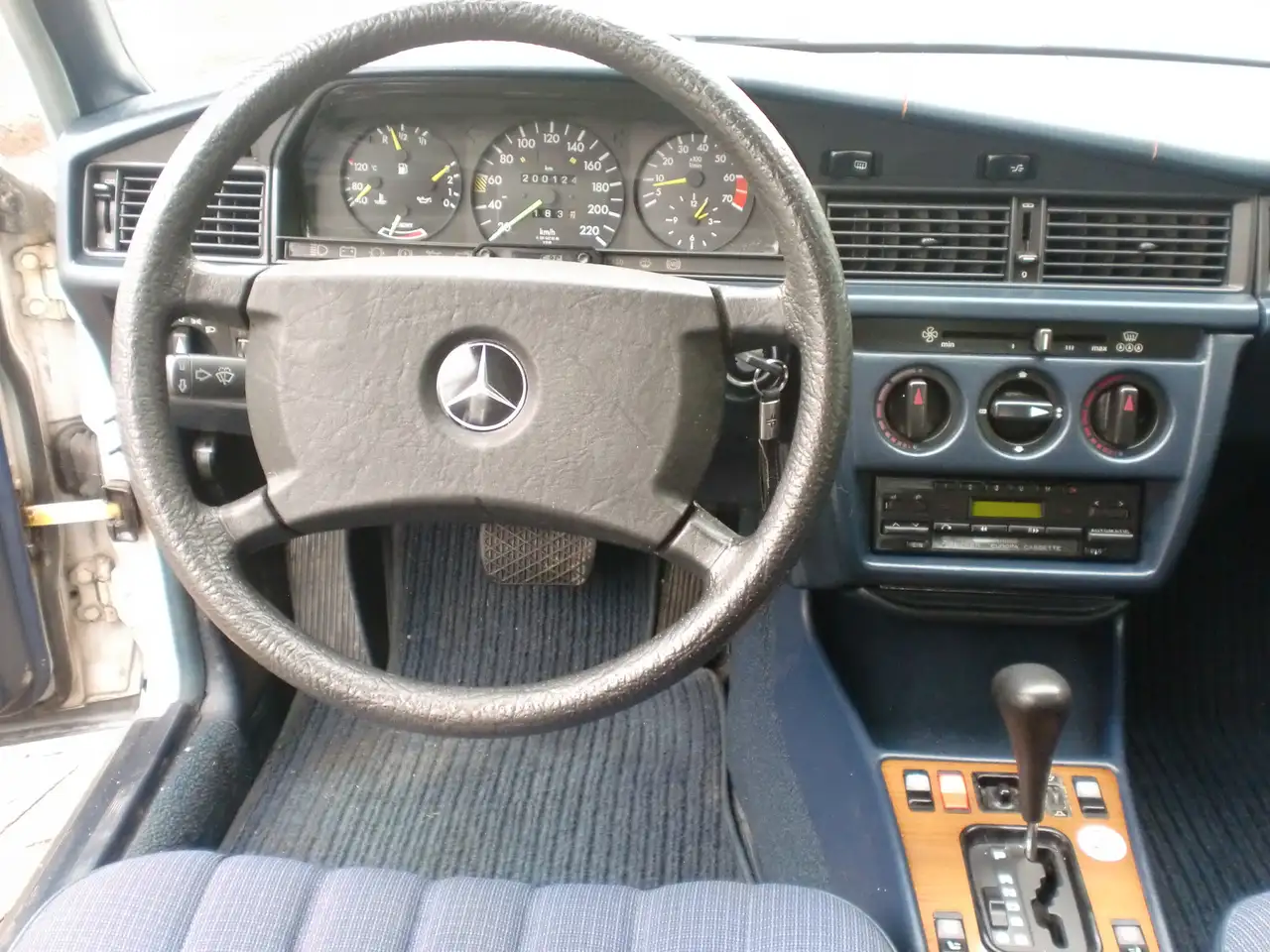 Mercedes-Benz 190 E, H-Zulassung,Automatik,TÜV,Service NEU, foto 7