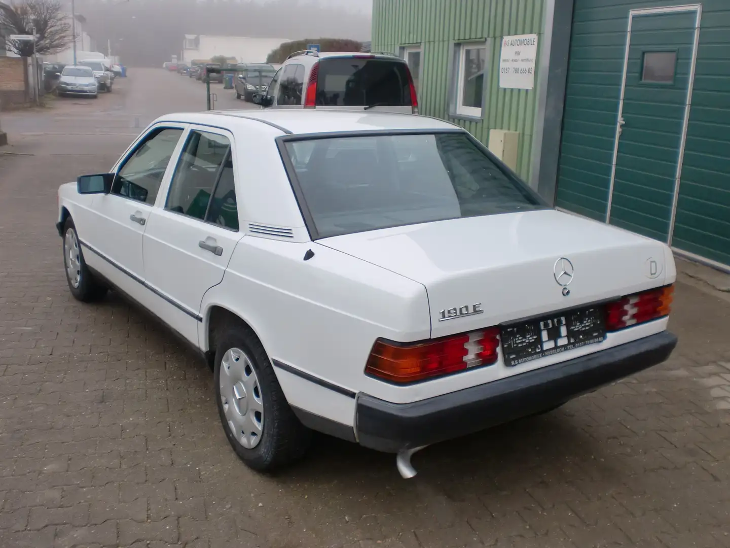 Mercedes-Benz 190 190 E, H-Zulassung,Automatik,TÜV,Service NEU Blanco - 2