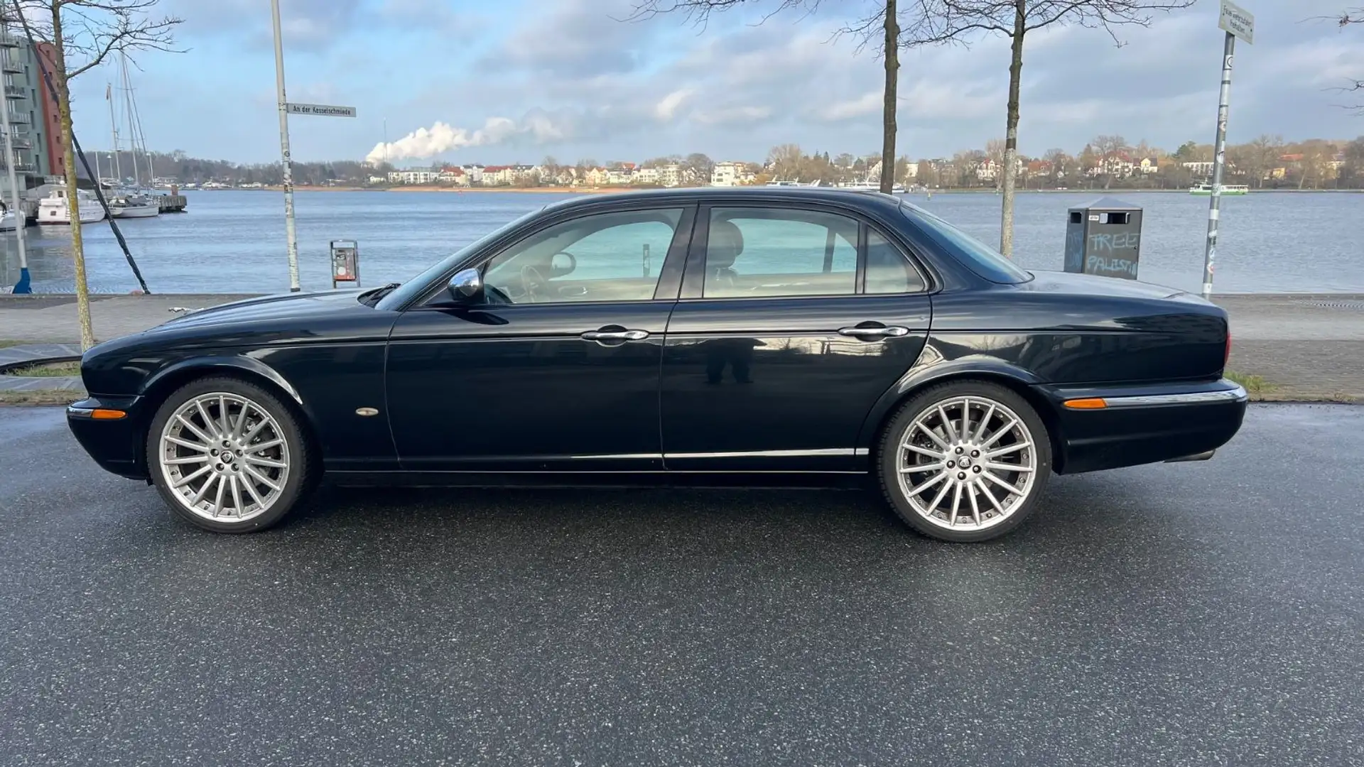 Jaguar XJ XF MEGA VOLL HU NEU LEDER AUTOMATIK XENON Schwarz - 1