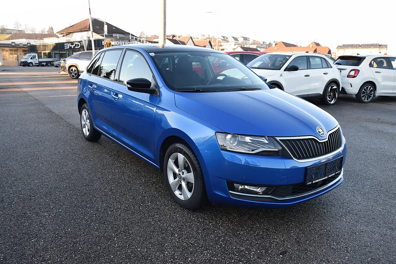 Skoda Rapid/Spaceback Rapid Spaceback Ambition *AHK*STHZ*8-Fach* Blau - 2