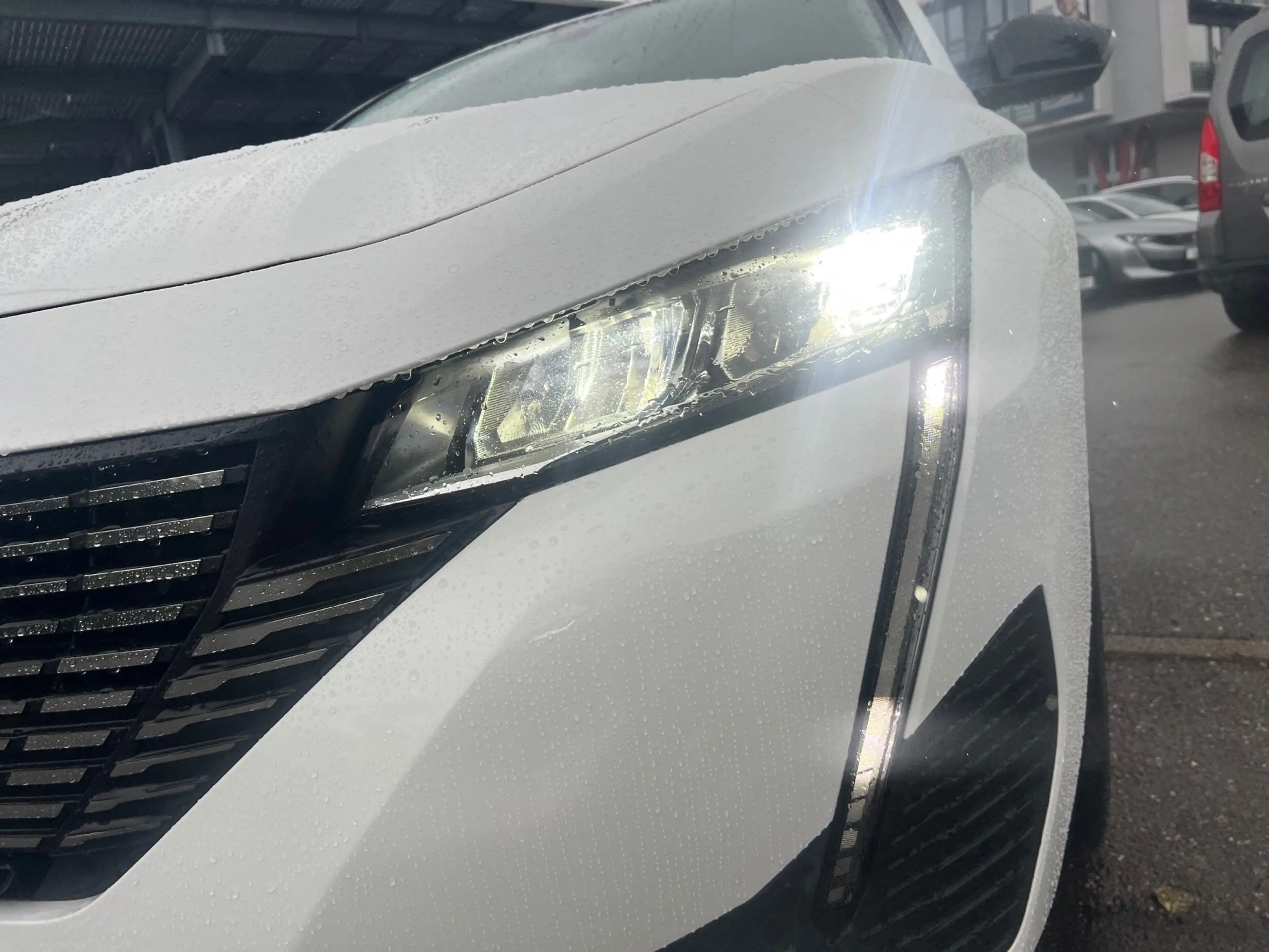 Peugeot 308 SW 1.5 BlueHDi 130 Allure Pack ACC Navi Kam — photo 3