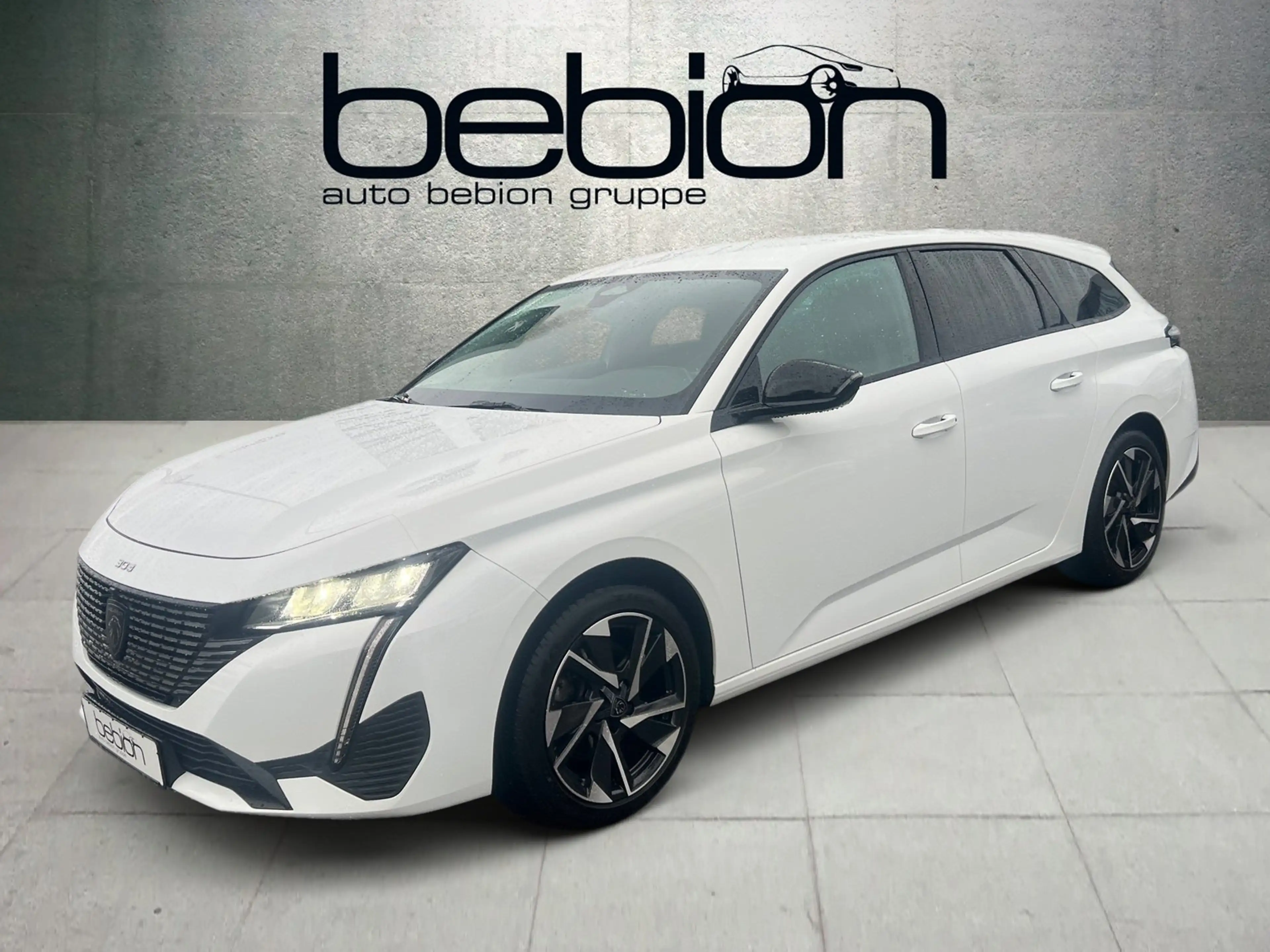 Peugeot 308 SW 1.5 BlueHDi 130 Allure Pack ACC Navi Kam — photo 2