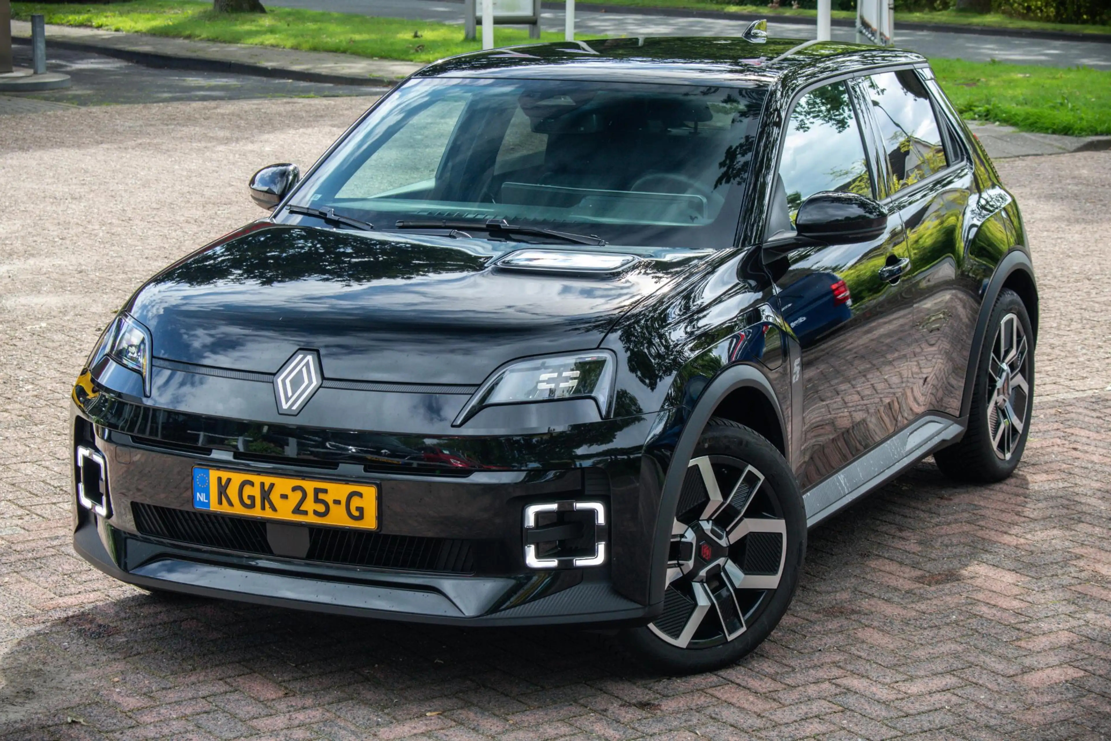 Renault R 5 comfort range iconic cinq 52 kWh | Rijklaar | 100% — photo 3