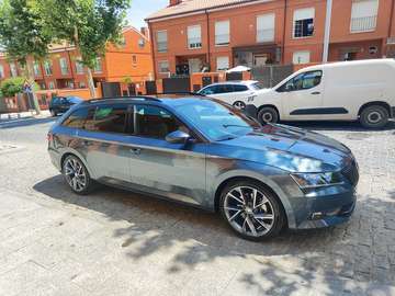 Superb Combi 2.0TDI AB Sport Line DSG7 140kW Sport Line