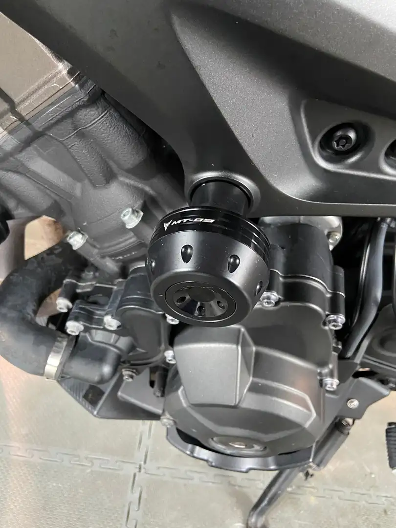 Yamaha MT-09 Negro - 2