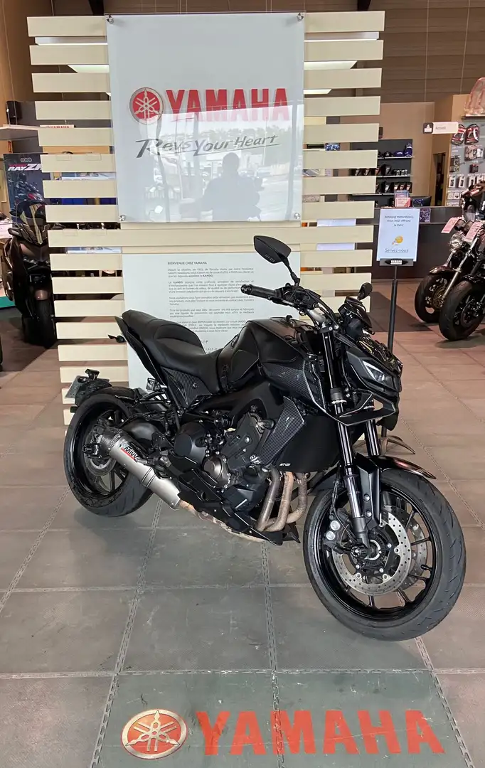 Yamaha MT-09 Noir - 1