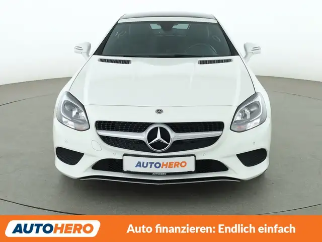 Mercedes-Benz SLC view 9