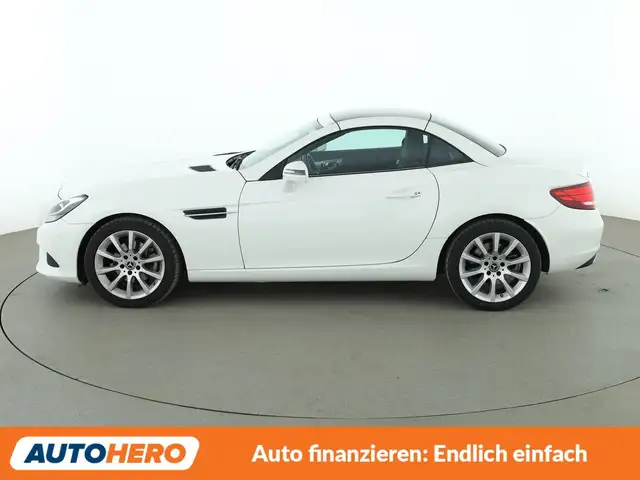 Mercedes-Benz SLC view 3
