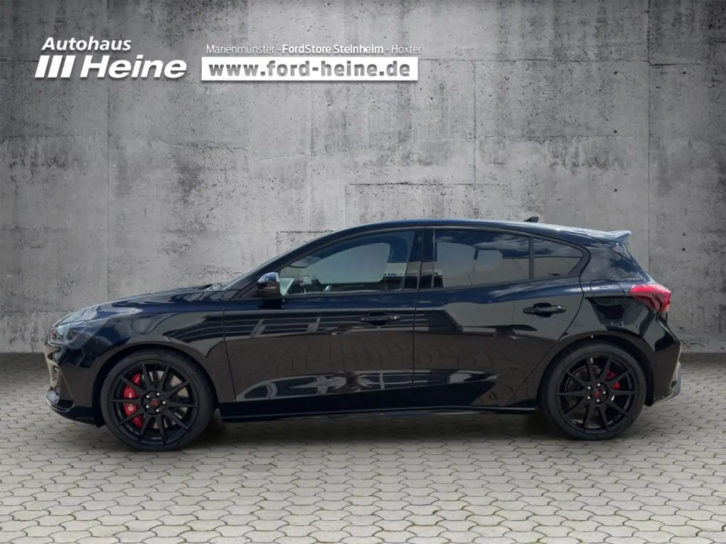 Ford Focus 2.3 EcoBoost ST X *B&O*TRACK-P.*iACC* Schwarz - 2