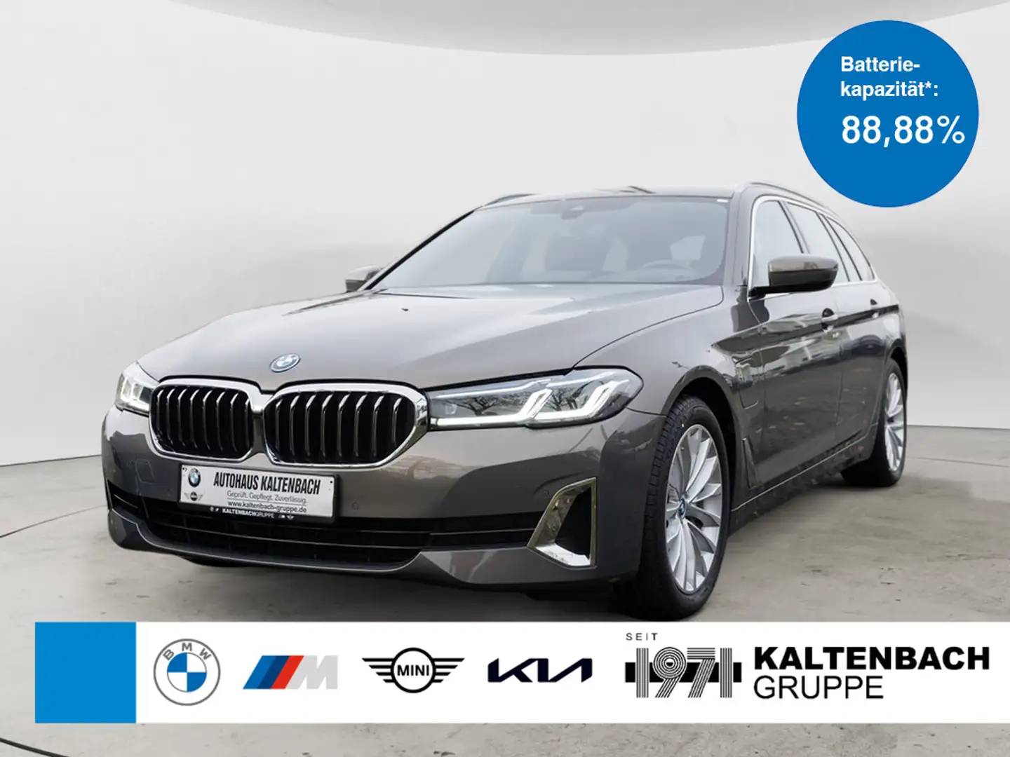 BMW 530 e Touring Luxury Line FACEL. AHK HUD LASER Grau - 1