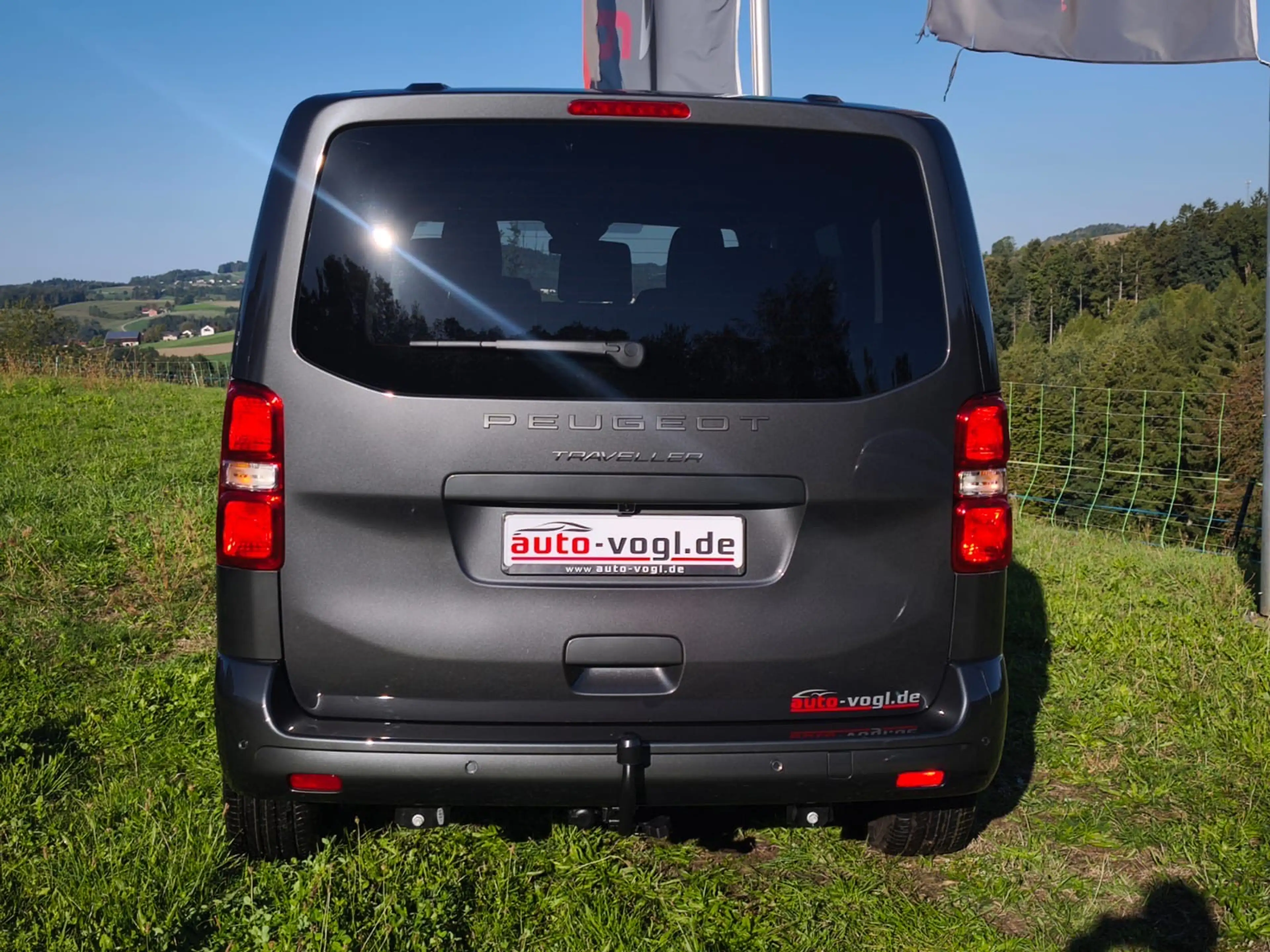 Peugeot Traveller Active L2 Diesel 180 EAT8 Sitzheizung,Anhängerkupp — photo 7