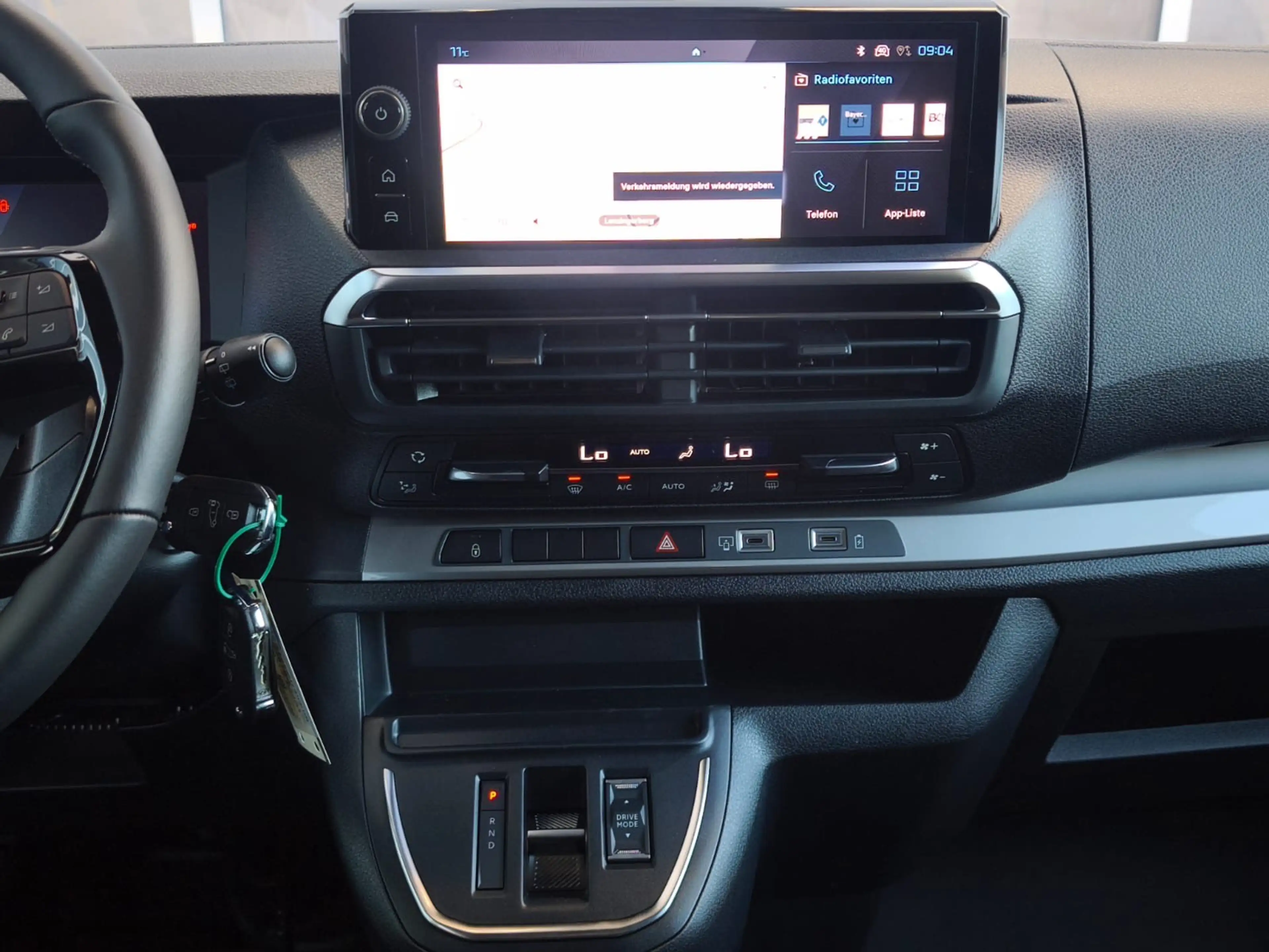 Peugeot Traveller Active L2 Diesel 180 EAT8 Sitzheizung,Anhängerkupp — photo 10