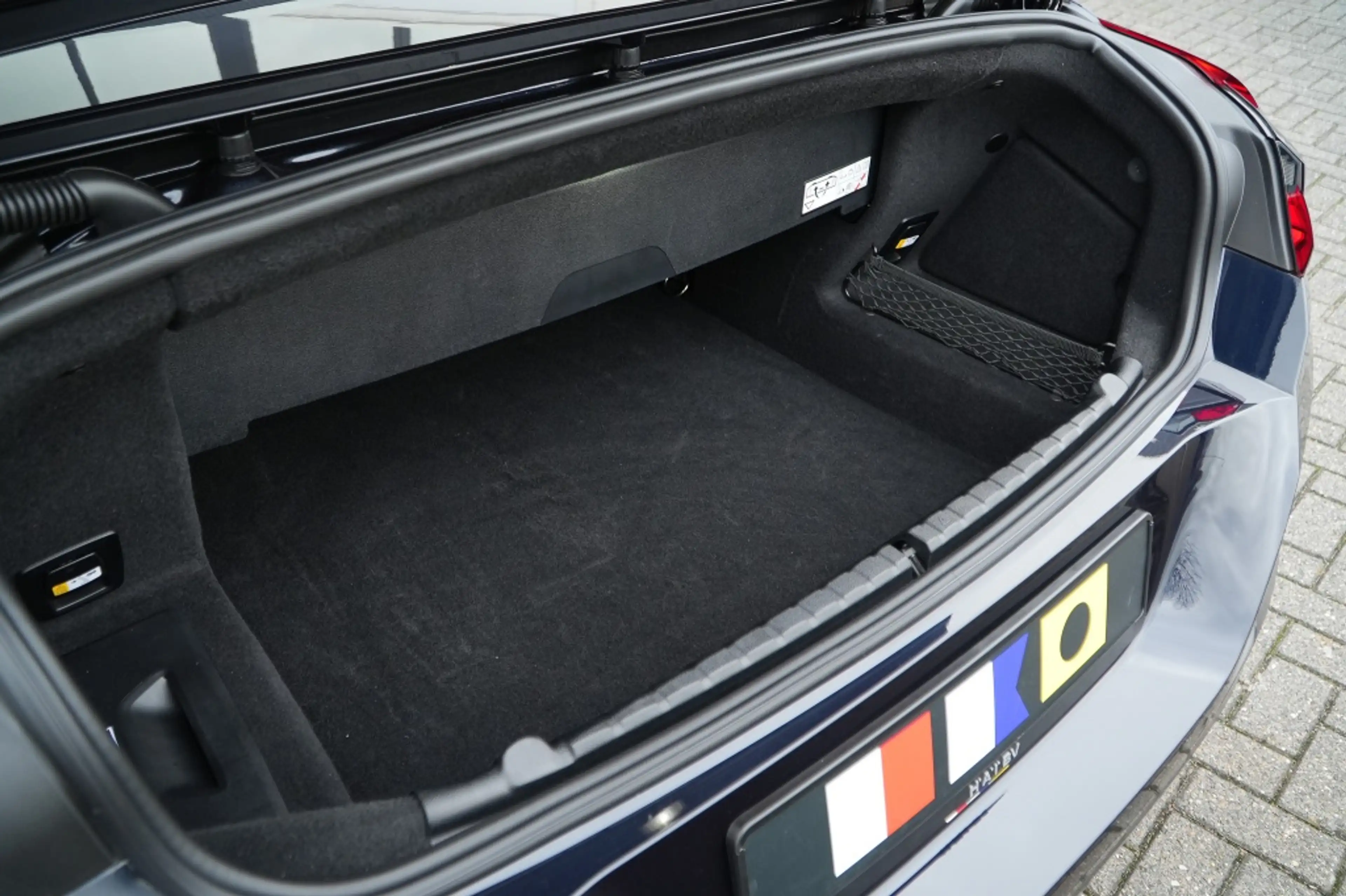 BMW 840 8-serie 840i xDrive M-Sport — photo 37