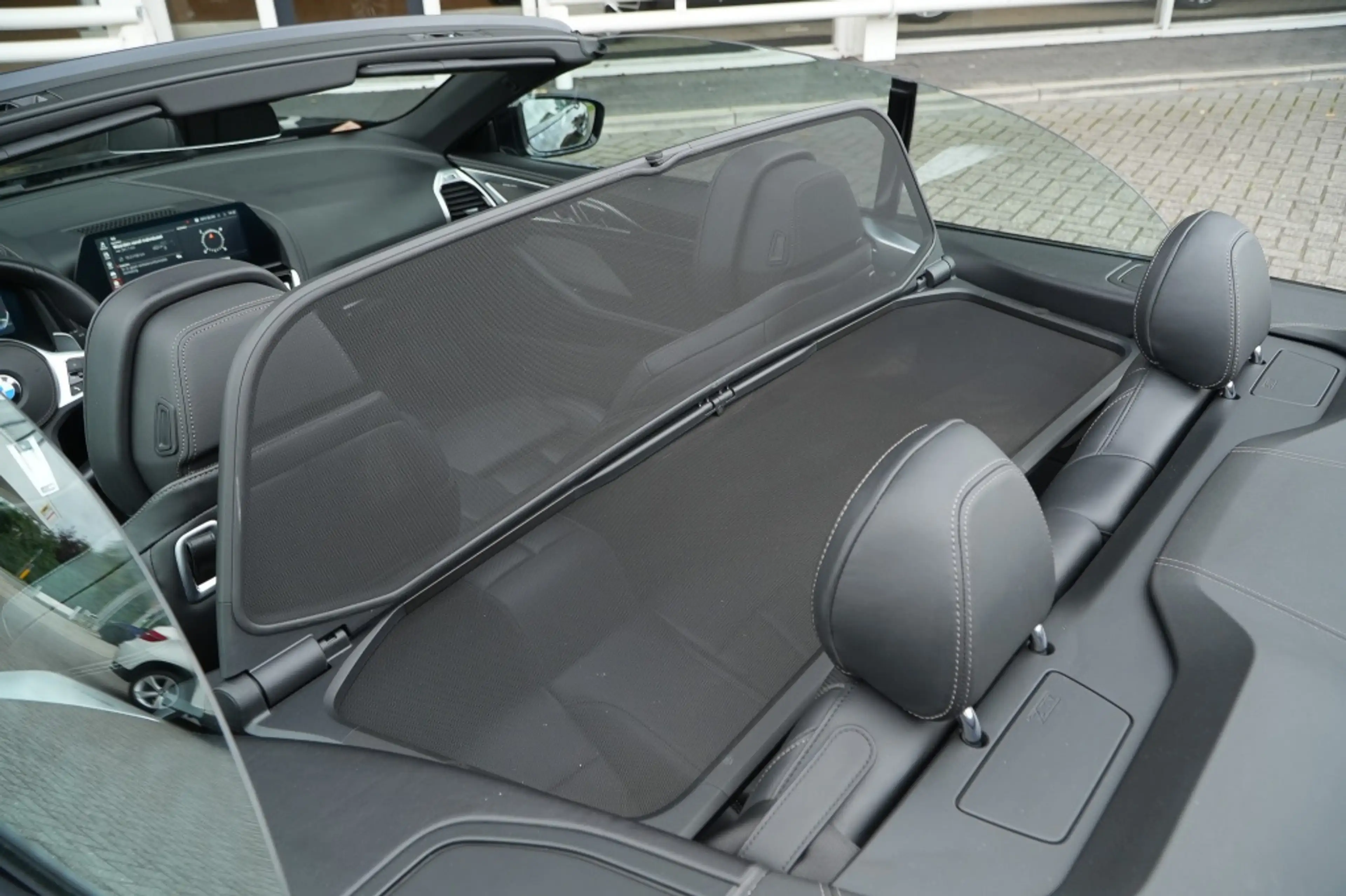 BMW 840 8-serie 840i xDrive M-Sport — photo 24