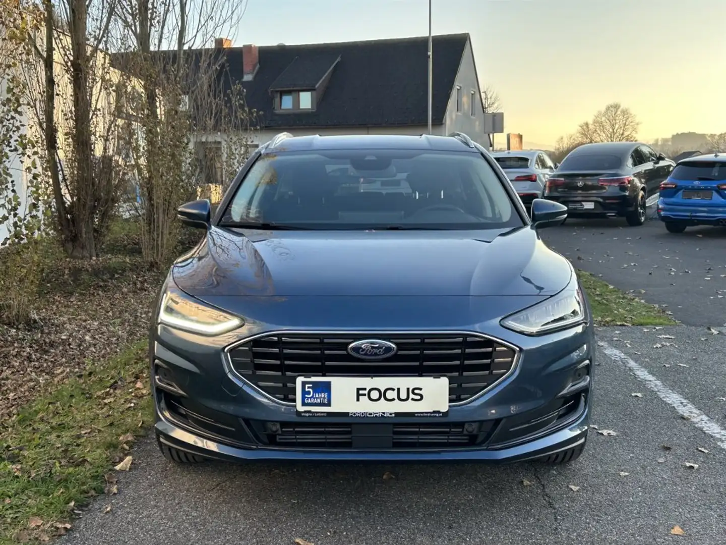 Ford Focus Titanium Traveller 1.0EcoBoost 125PS M6 Blau - 2