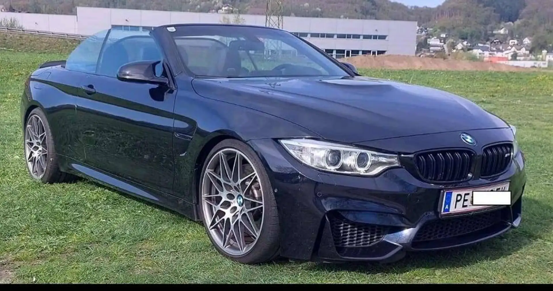 BMW M4 M4 Cabrio M-DKG Aut. (F83) Schwarz - 1