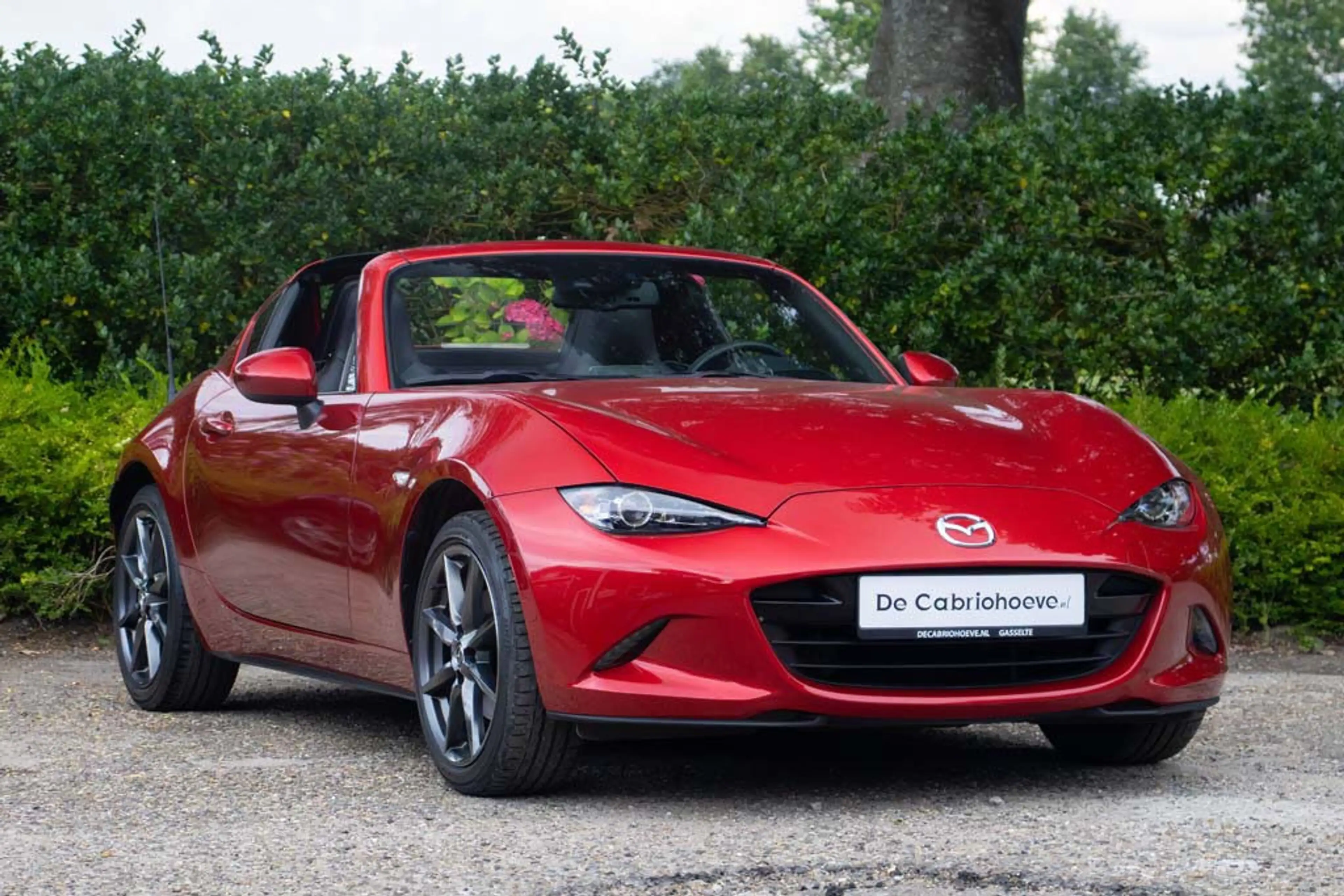 Mazda MX-5 RF NDRF 2.0l SkyActiv-G 160 GT-M Soul Red Metallic