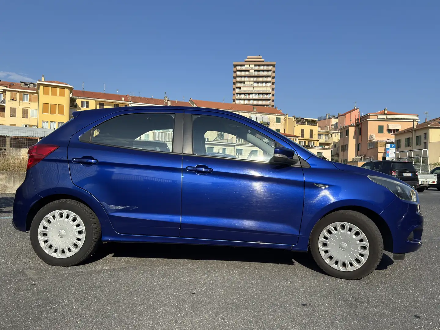 Ford Ka/Ka+ Ka + 1.2 70cv - 2