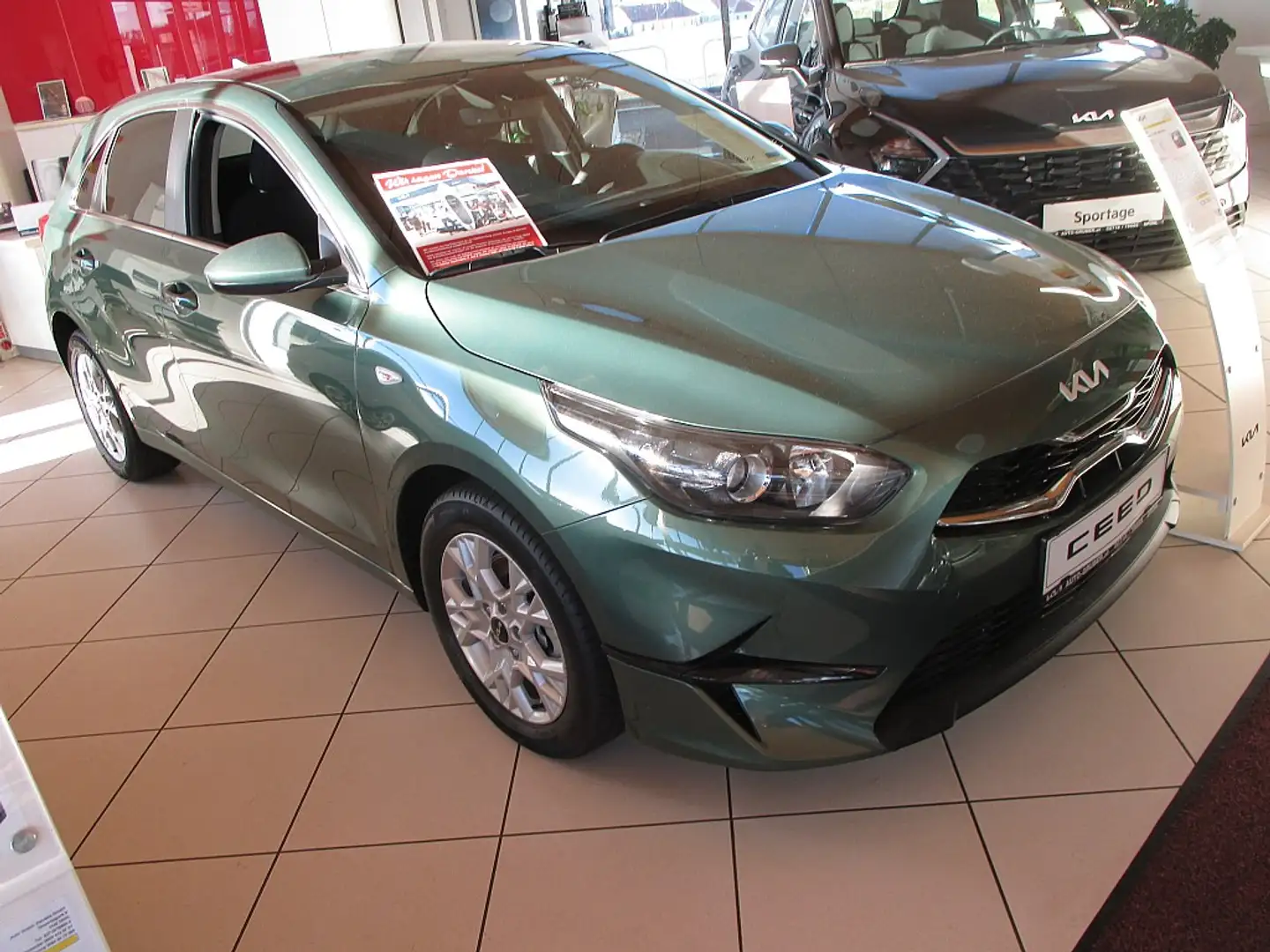 Kia Ceed / cee'd ceed 1,6 CRDi 48V Silber Verde - 1