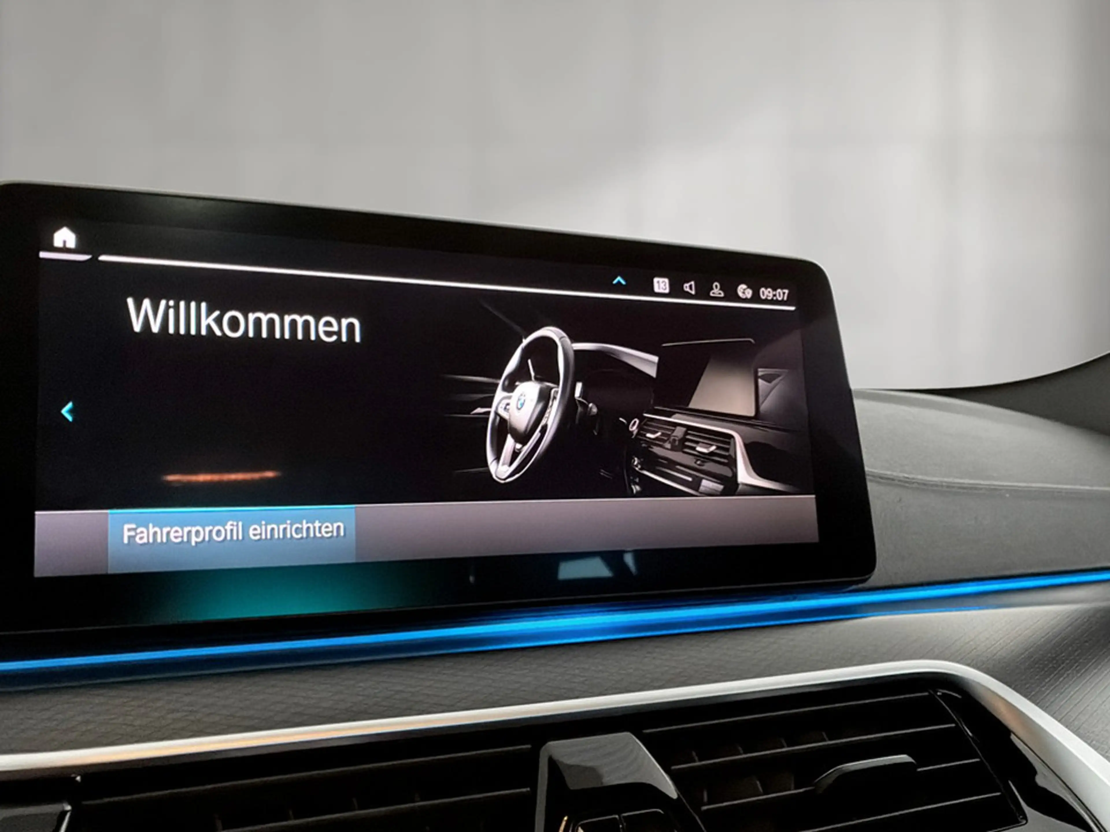 BMW 545 BMW 5 Lim. 545 e xDrive M Sport Edition — photo 14