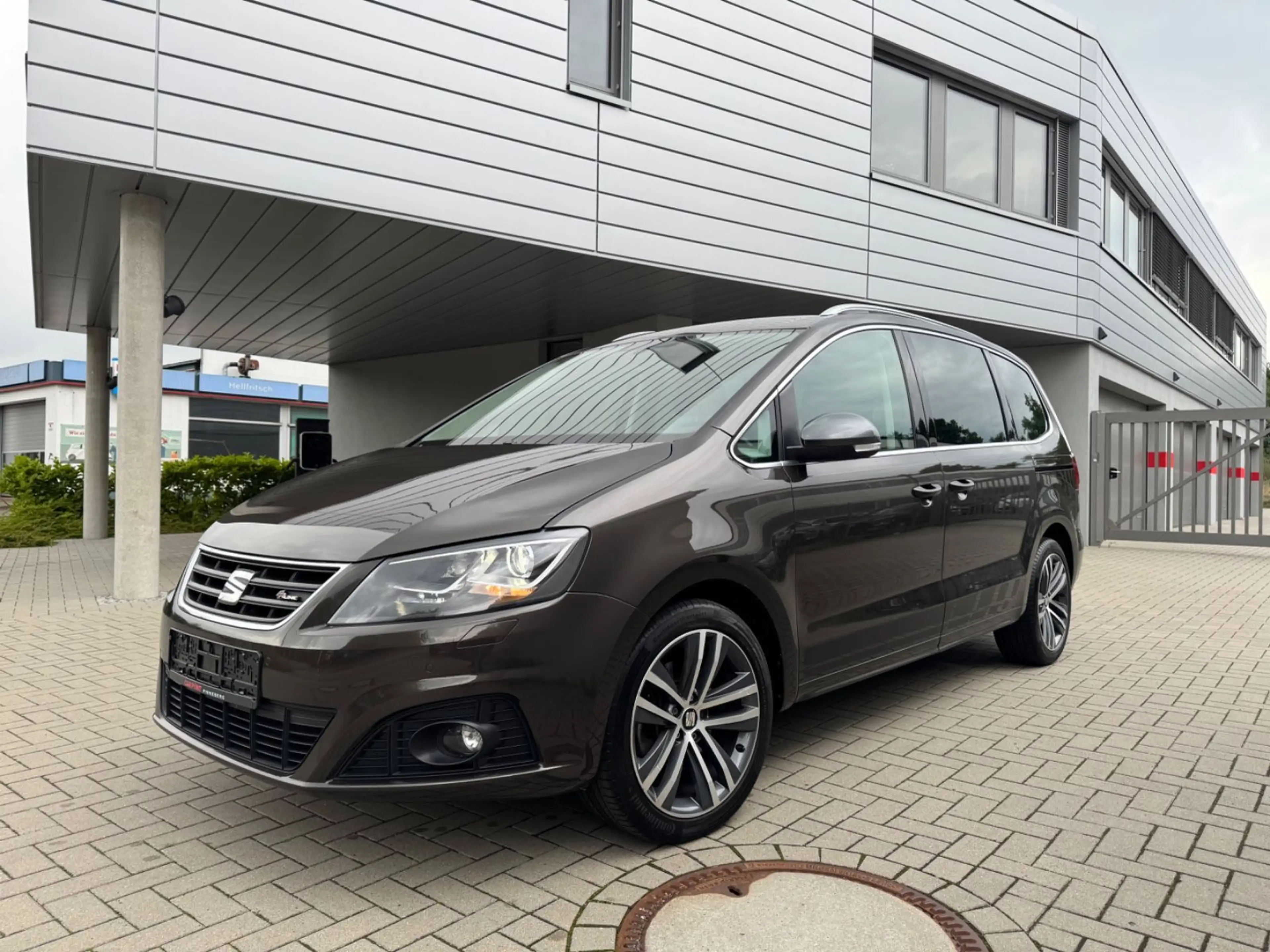 SEAT Alhambra FR-Line XENON 7 SITZER AUTOMATIK KAMERA — photo 2