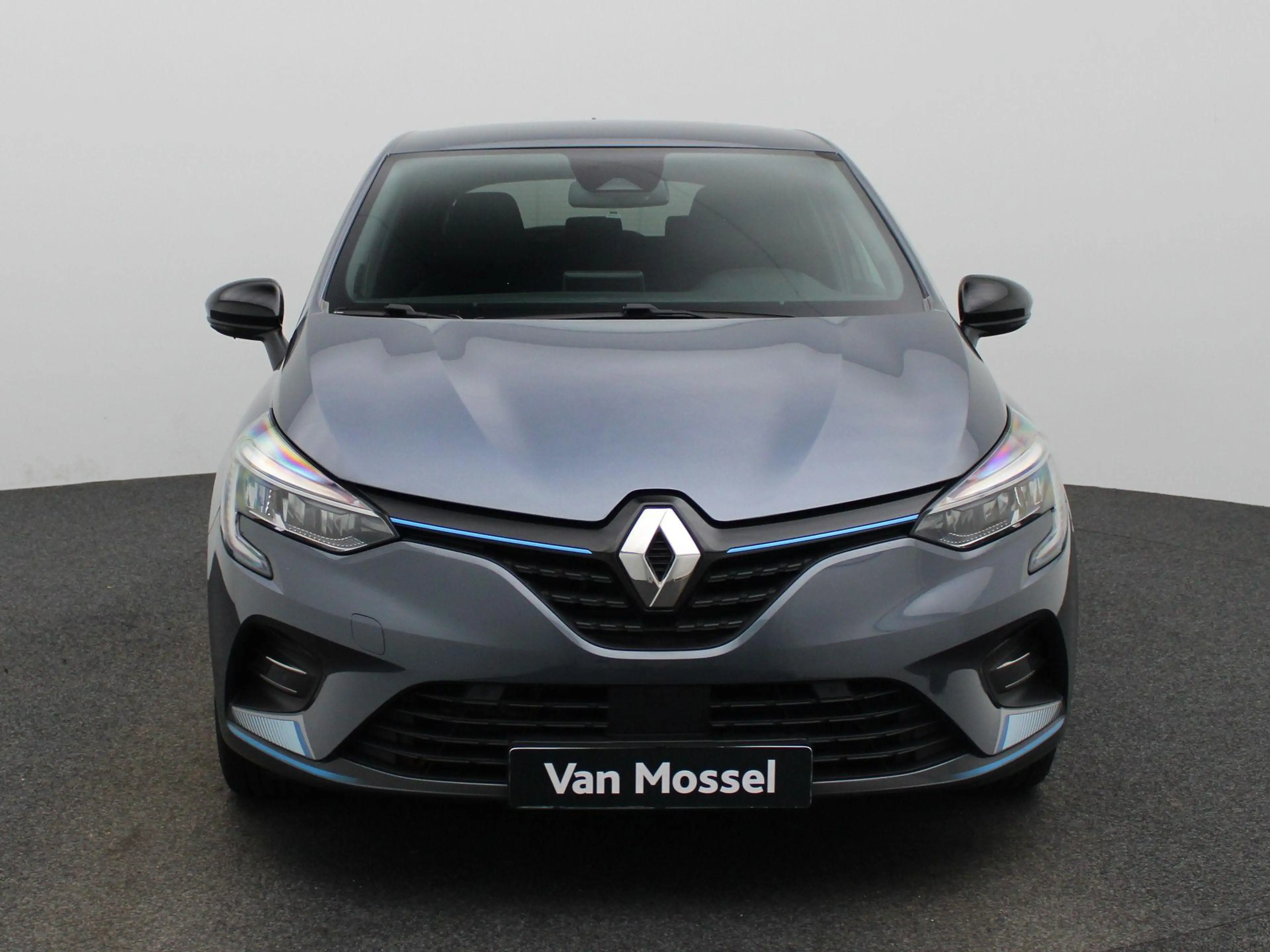 Renault Clio 1.6 E-Tech Hybrid 140 Serie Limitee E-TECH Navigat — photo 3