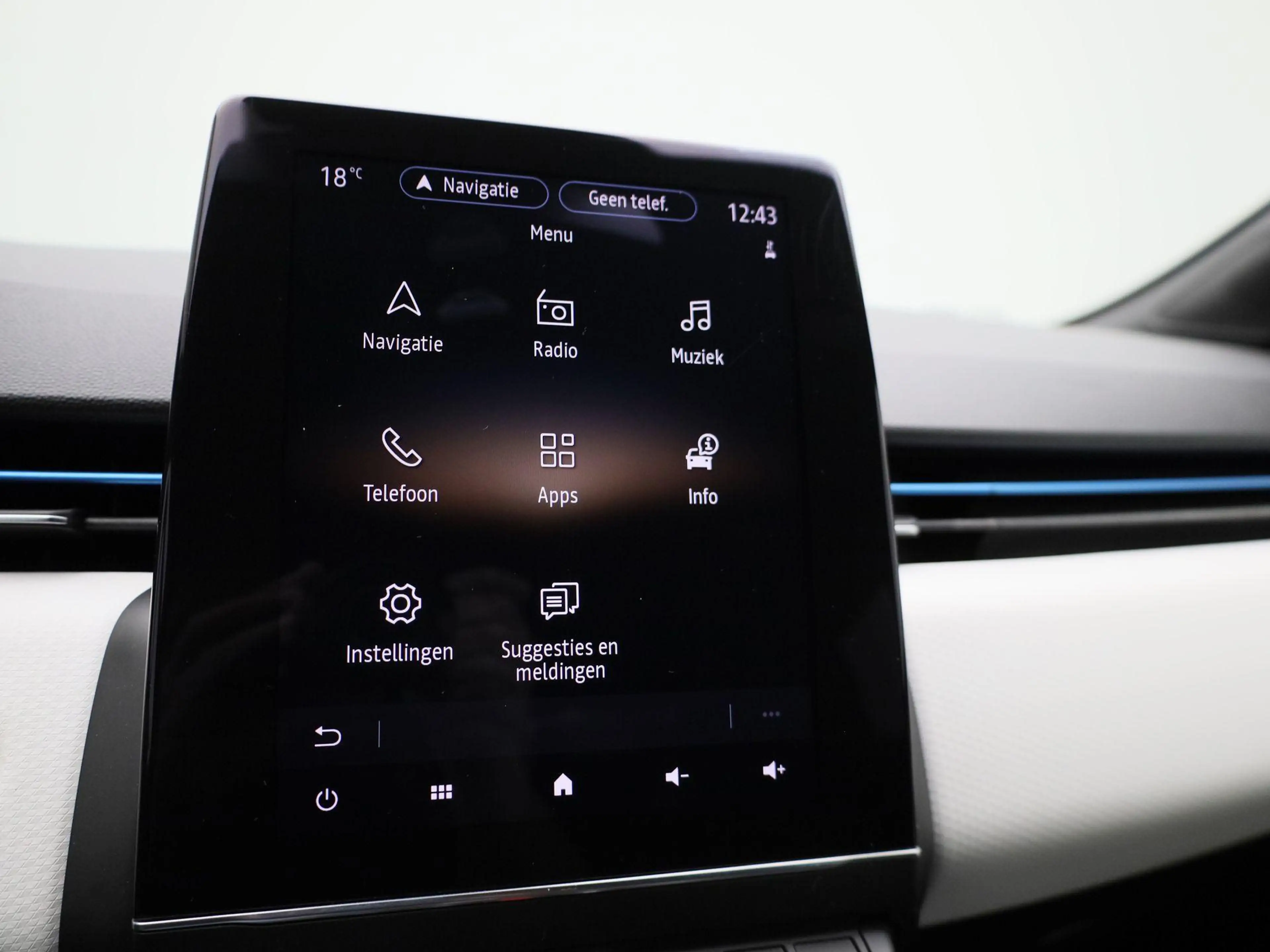Renault Clio 1.6 E-Tech Hybrid 140 Serie Limitee E-TECH Navigat — photo 15
