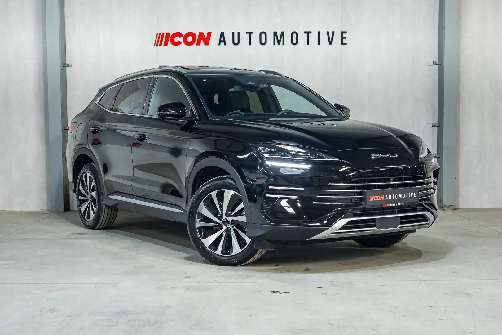 BYD Seal U BOOST DM-i | FULL OPTION | NEW | 6 YEAR WARRANTY Schwarz - 1