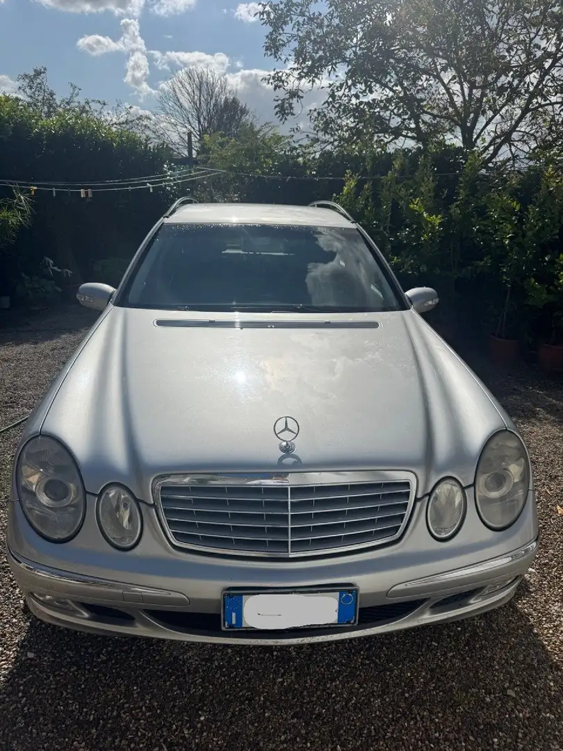 Mercedes-Benz 270 E 270 Elegance Tdi 5 cilindri 177CV Ezüst - 1