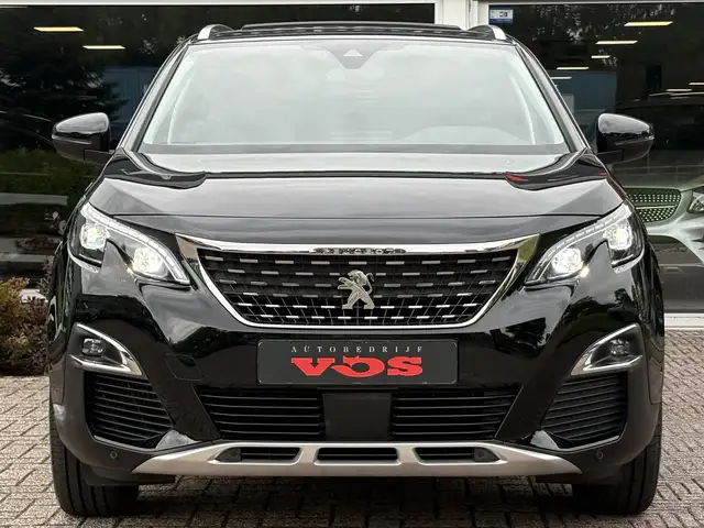 Peugeot 5008 view 11