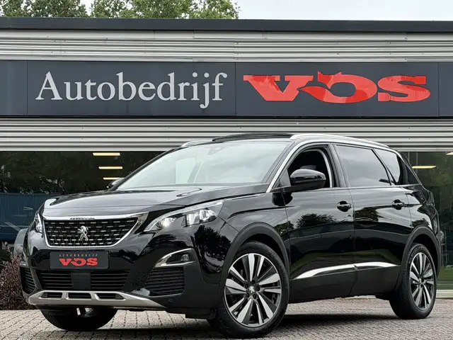 2020 Peugeot 5008 in Black for sale