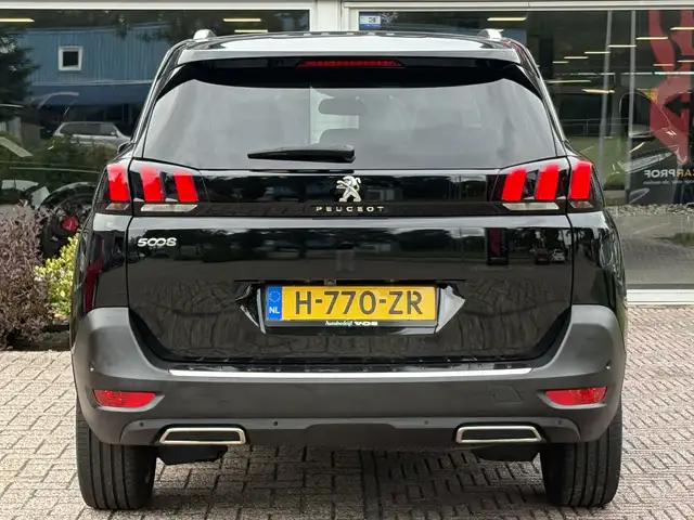 Peugeot 5008 view 7