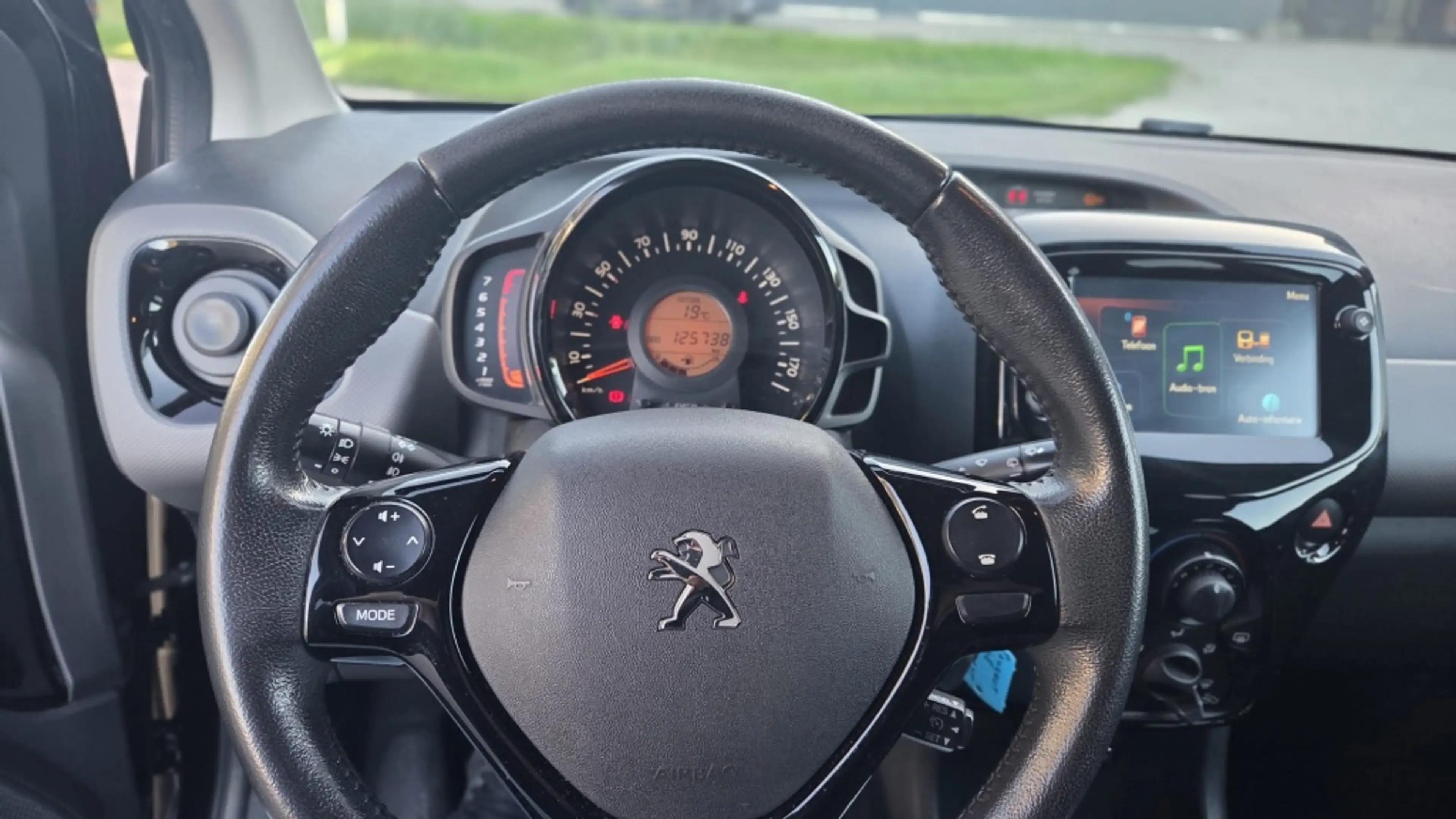 Peugeot 108 1.0 e-VTi Allure 5990,- EX BTW Nieuwstaat — photo 12
