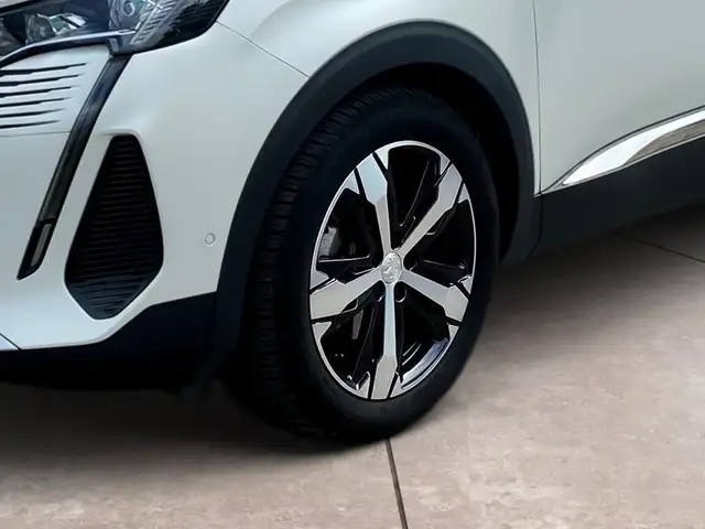 Peugeot 3008 view 15