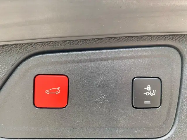 Peugeot 3008 view 13