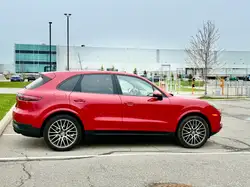 Porsche Cayenne снимка Porsche Cayenne