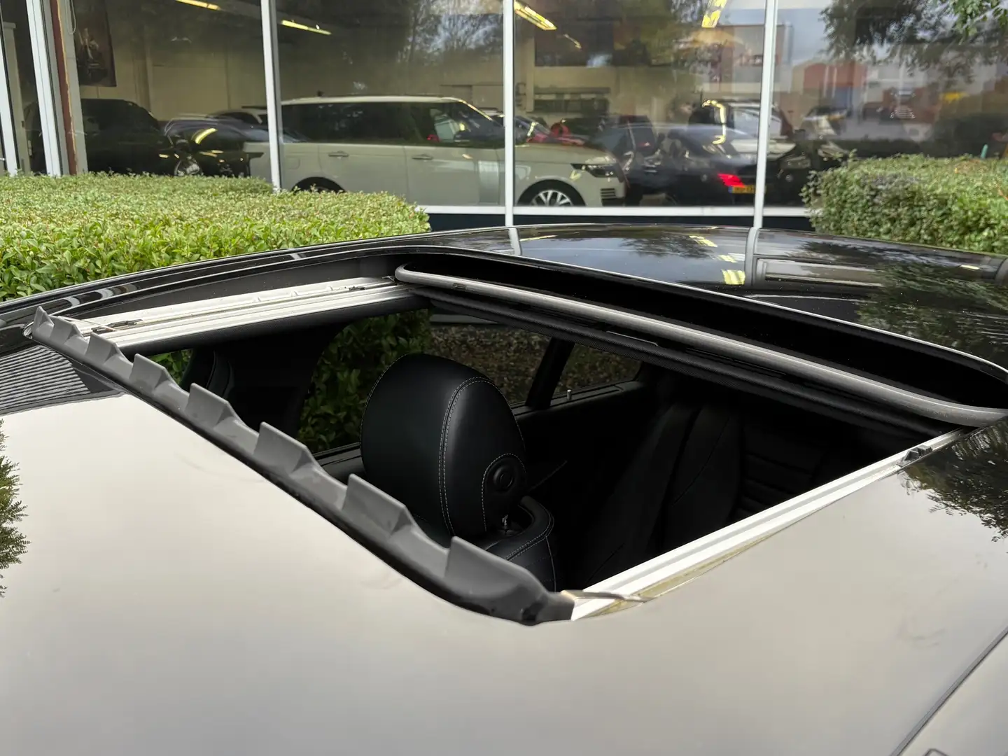Mercedes-Benz E 350 d Prestige Plus - PANORAMADAK - APPLE CARPLAY - 36 Schwarz - 2