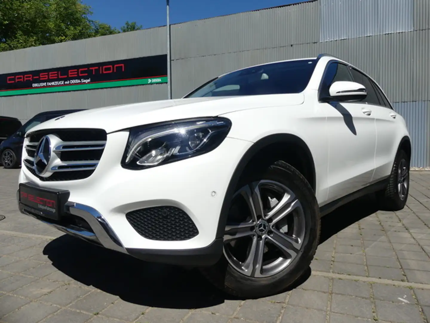 Mercedes-Benz GLC 220 d 4Matic LEDER/LED/KAM/ 1.HAND/NAVI White - 2