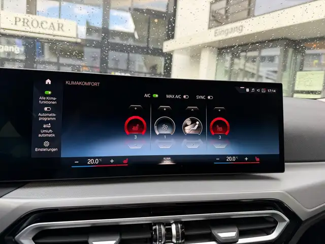 BMW 3 Series view 10