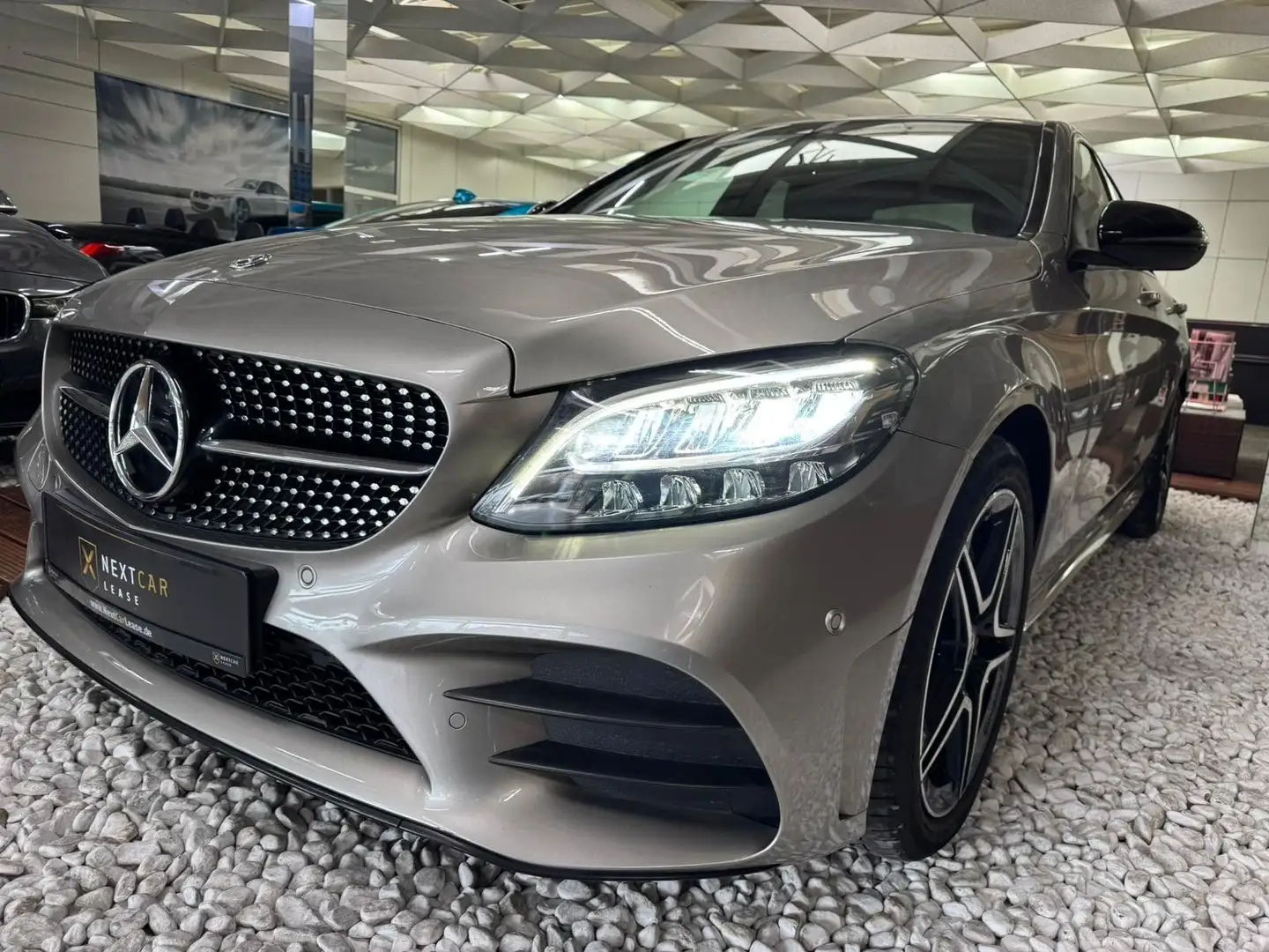Mercedes-Benz C 220 C -Klasse Lim. C 220 d 4Matic AMG Night Plateado - 1