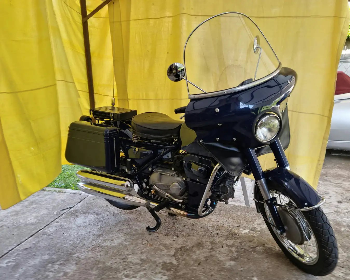 Moto Guzzi Nuovo Falcone Carabinieri Blauw - 2