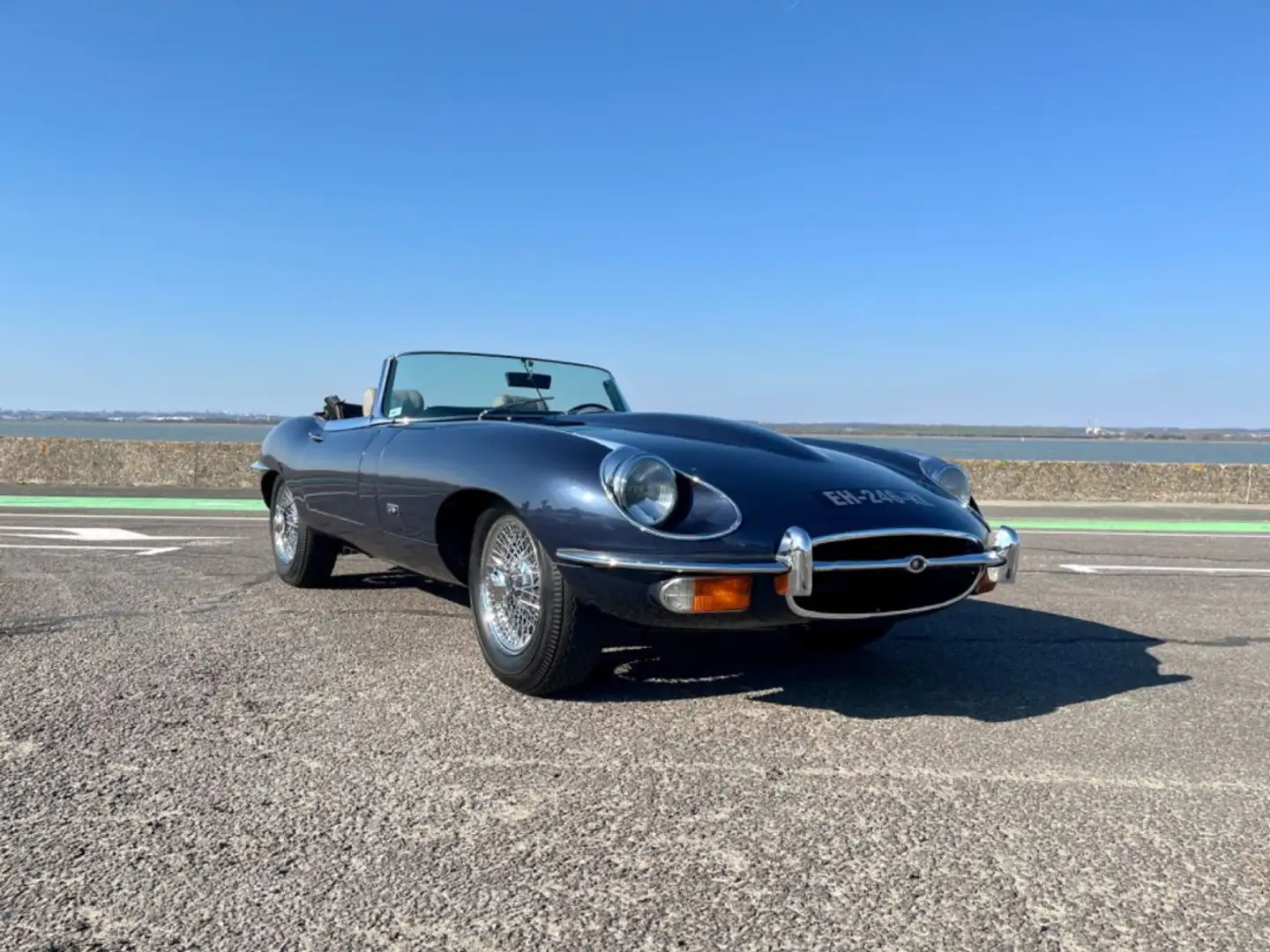 Jaguar E-Type Serie 2 Bleu - 2