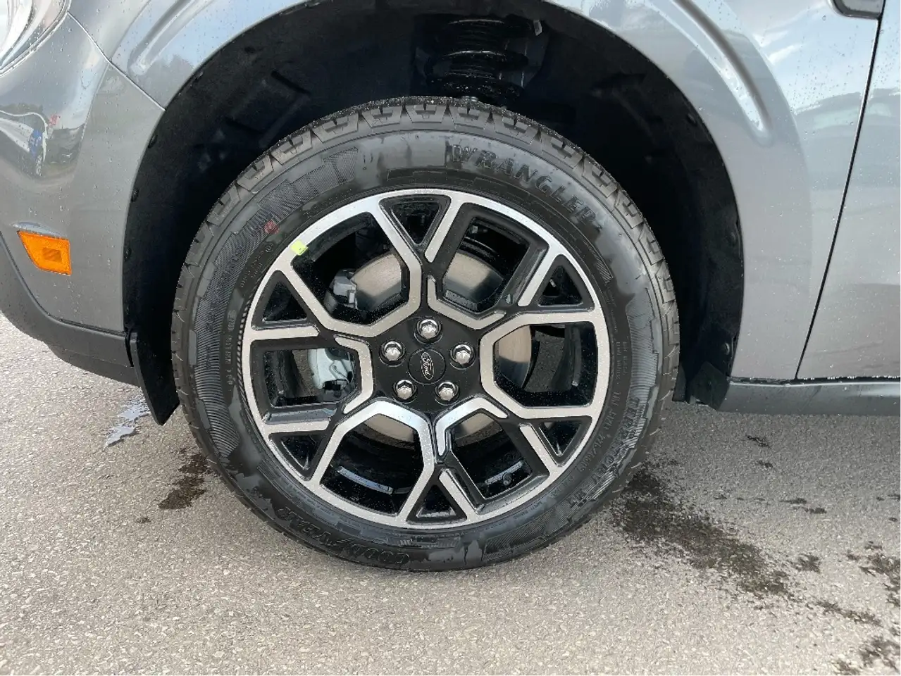 Ford Maverick снимка Ford Maverick