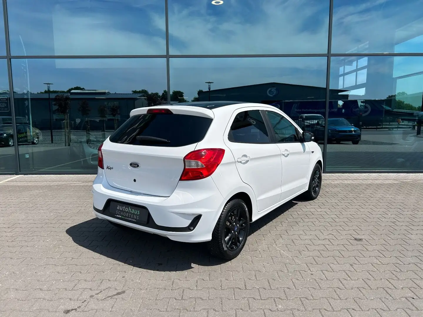 Ford Ka/Ka+ KA+ 1.2 Ti-VCT Black/White Sitzhzng. Klima 15" Weiß - 2