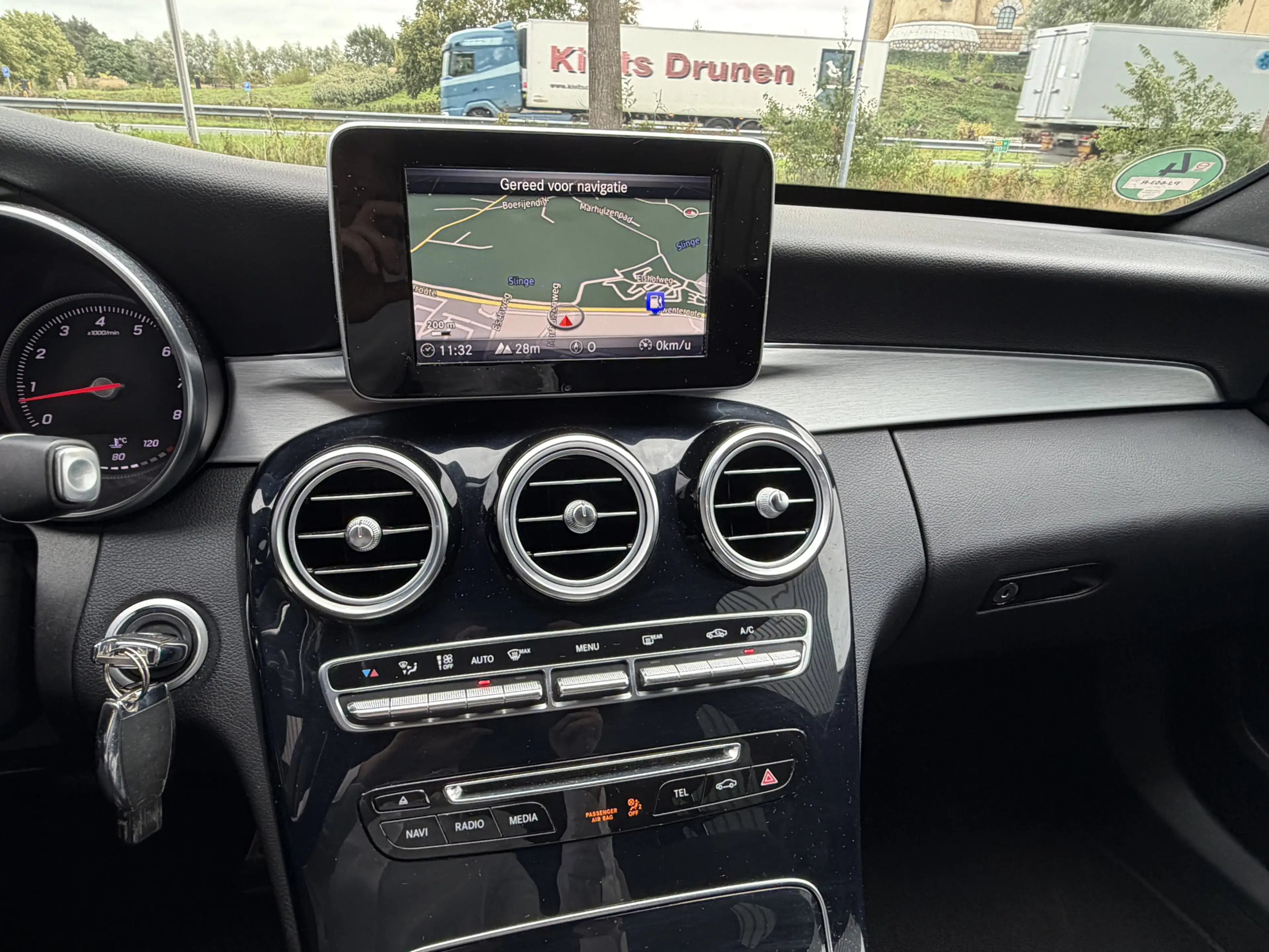 Mercedes-Benz C 180 Estate AMG Trekhaak, Led-koplampen, Parkeerpakket — photo 20