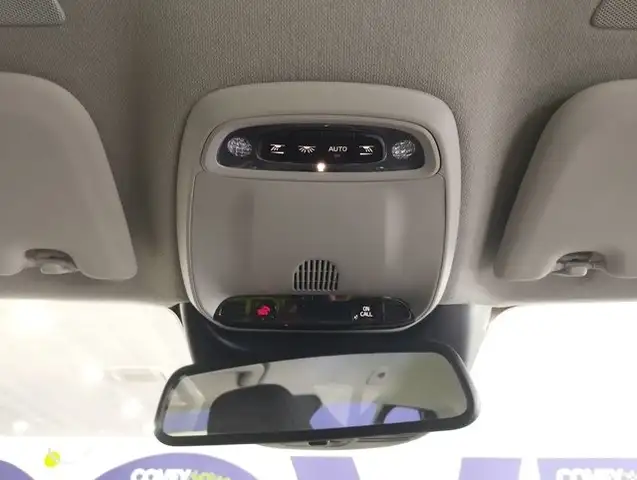 Volvo XC40 view 7